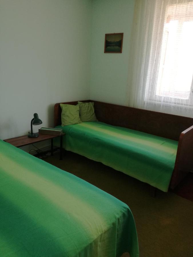 Sara Apartman Targu Mures Exterior photo
