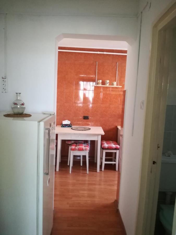 Sara Apartman Targu Mures Exterior photo