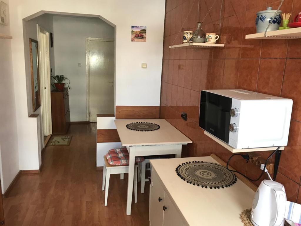Sara Apartman Targu Mures Exterior photo